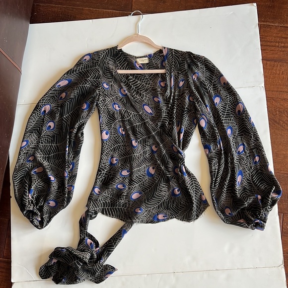 RARE Luxury Jones one of a kind wrap top (LA iconic) XS-M - Picture 1 of 15